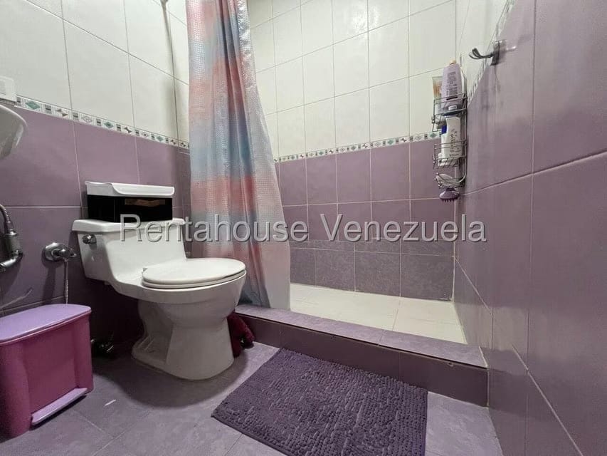 Casa (Duplex) en Venta en La Trinidad, Distrito Metropolitano - 14