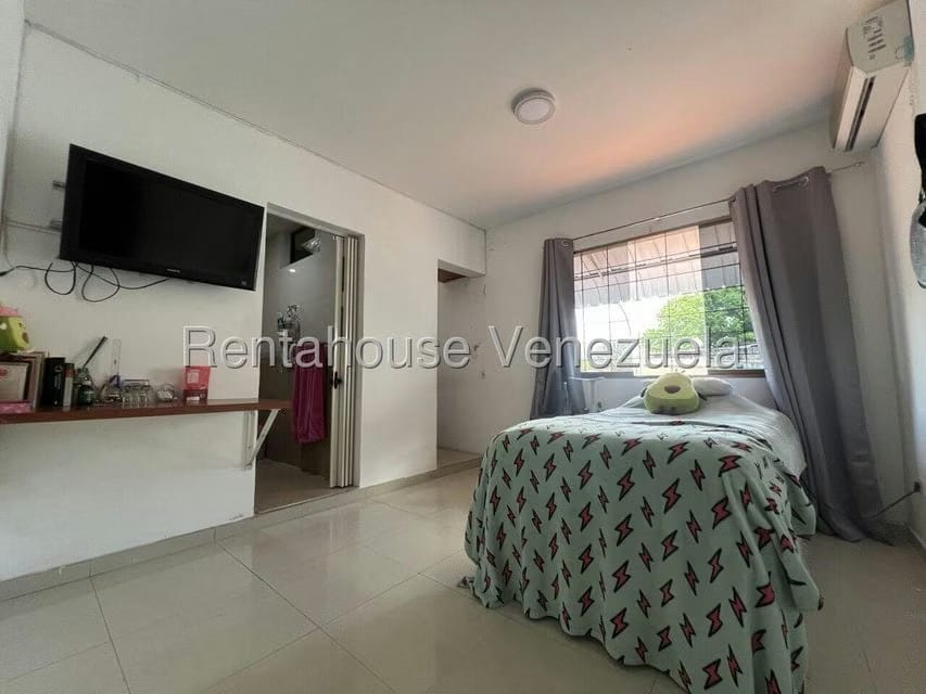Casa (Duplex) en Venta en La Trinidad, Distrito Metropolitano - 16