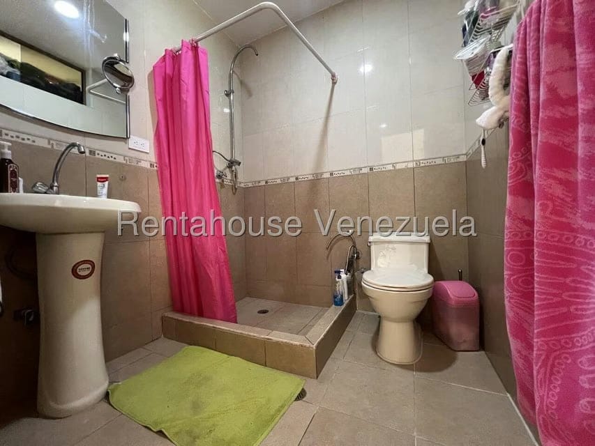 Casa (Duplex) en Venta en La Trinidad, Distrito Metropolitano - 19