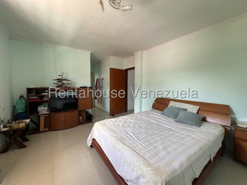 Casa (Duplex) en Venta en La Trinidad, Distrito Metropolitano - 22