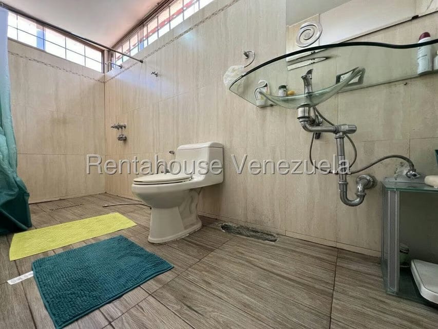 Casa (Duplex) en Venta en La Trinidad, Distrito Metropolitano - 24