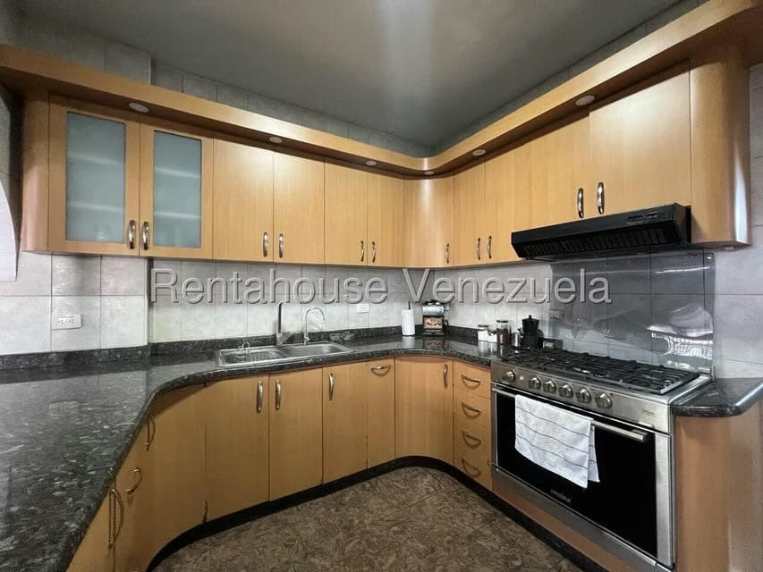 Casa (Duplex) en Venta en La Trinidad, Distrito Metropolitano - 26