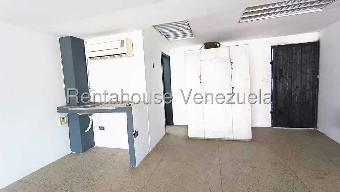Comercial (Local Comercial) en Alquiler en Centro, Lara - 3