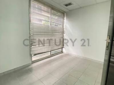 Oficina o consultorio en alquiler Ur. Los Rosales - 2