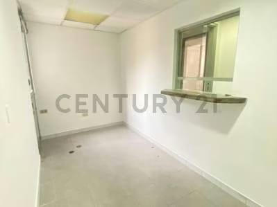 Oficina o consultorio en alquiler Ur. Los Rosales - 10