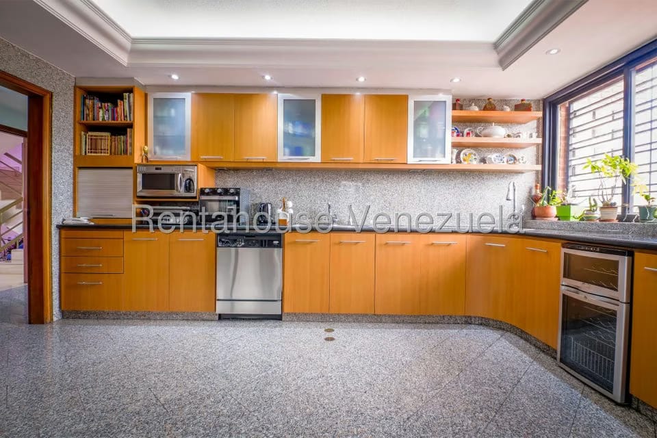 Apartamento (Multiples Niveles) en Venta en Santa Eduvigis, Distrito Metropolitano - 11