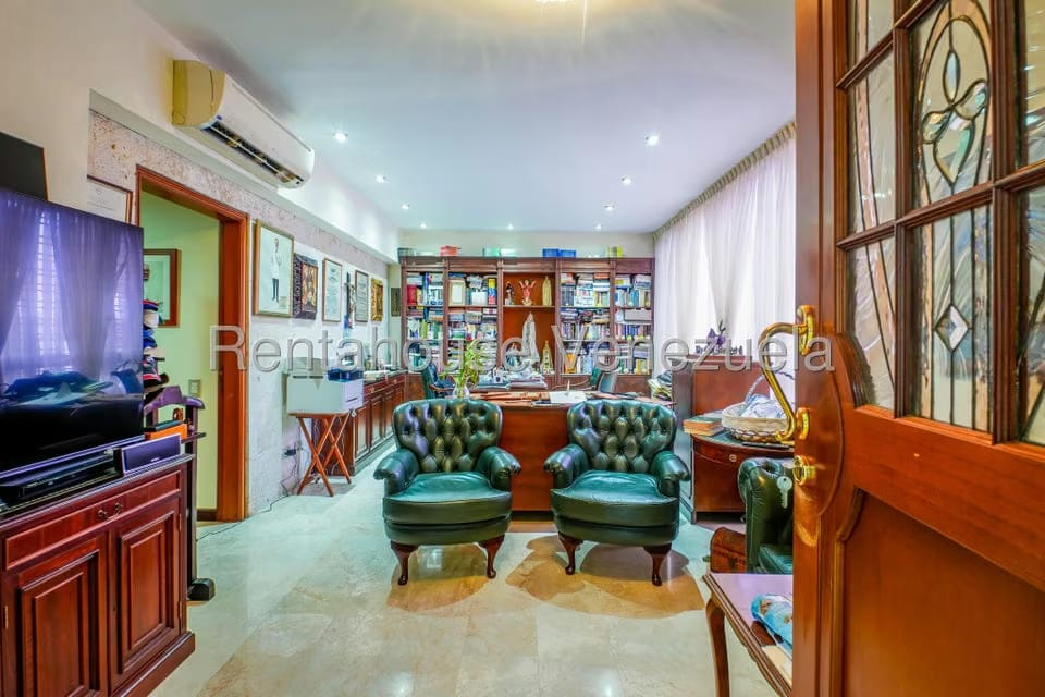 Apartamento (Multiples Niveles) en Venta en Santa Eduvigis, Distrito Metropolitano - 17