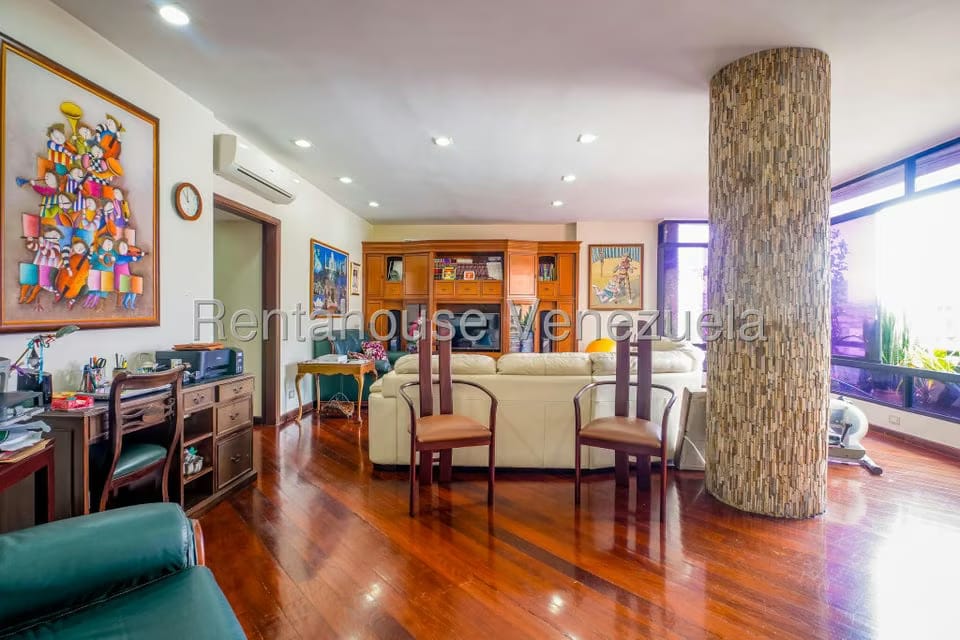Apartamento (Multiples Niveles) en Venta en Santa Eduvigis, Distrito Metropolitano - 25
