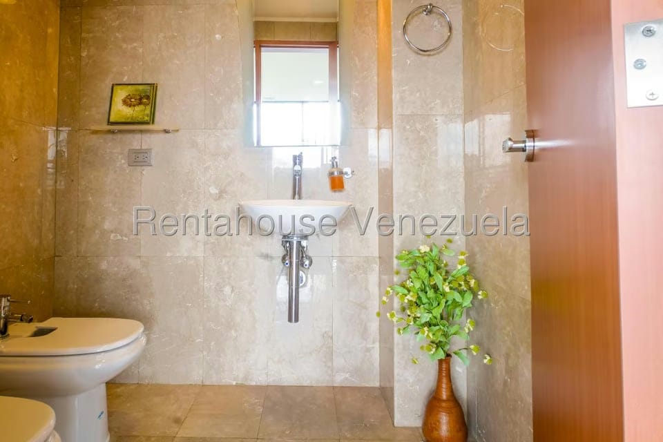 Apartamento (Multiples Niveles) en Venta en Santa Eduvigis, Distrito Metropolitano - 40