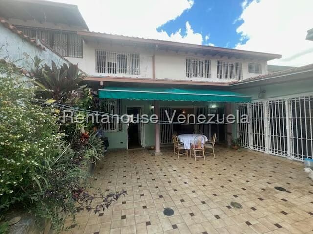 Casa (Duplex) en Venta en El Marques, Distrito Metropolitano - 2