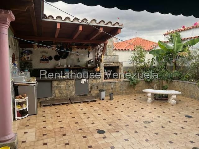 Casa (Duplex) en Venta en El Marques, Distrito Metropolitano - 3