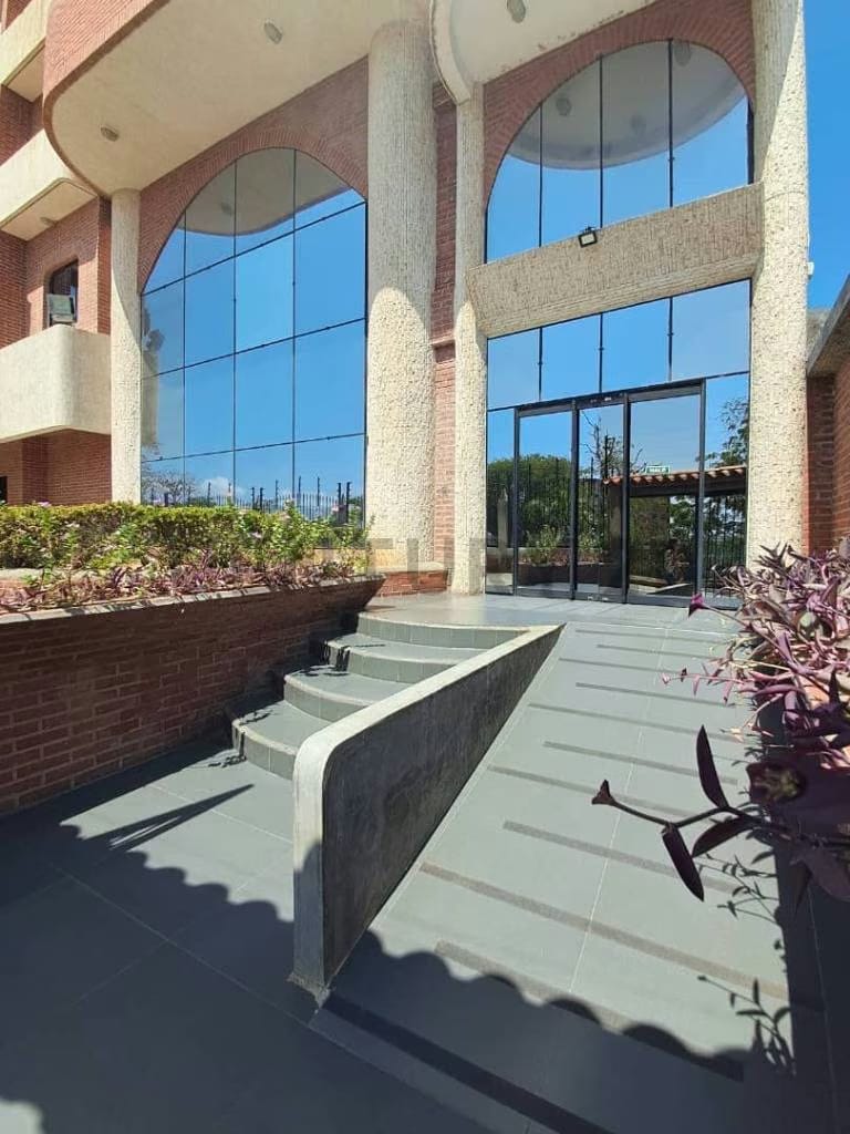 Amplio apartamento en venta en Residencias San Jose Pampatar Isla de Margarita - 3