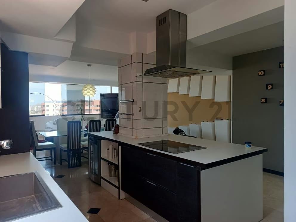 Amplio apartamento en venta en Residencias San Jose Pampatar Isla de Margarita - 6