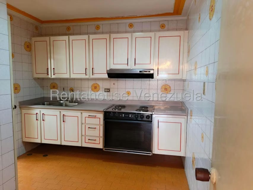 Apartamento (1 Nivel) en Venta en Los Palos Grandes, Distrito Metropolitano - 11