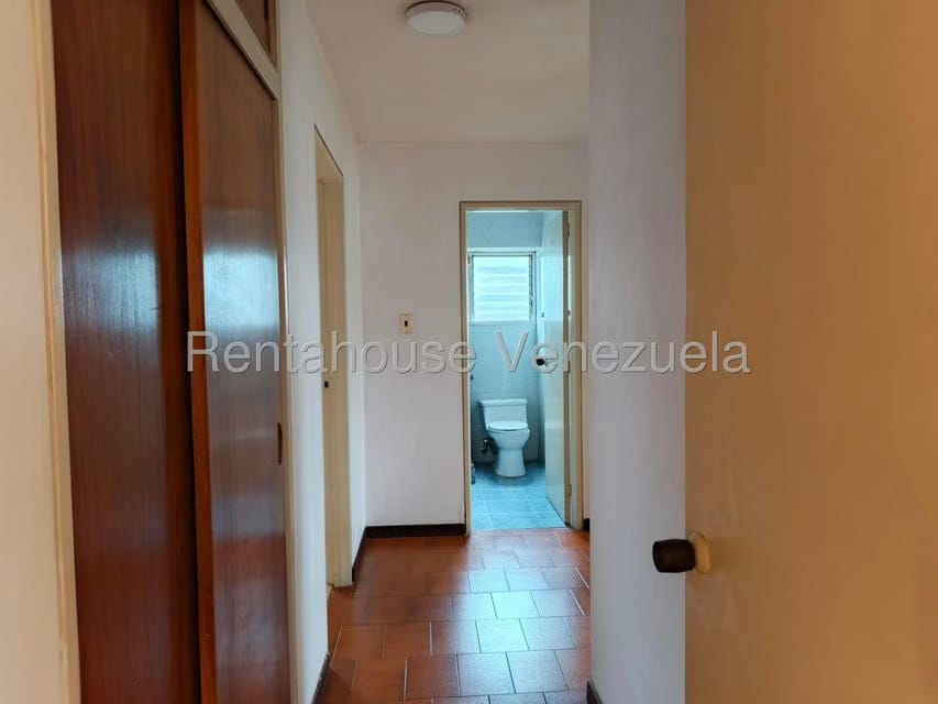 Apartamento (1 Nivel) en Venta en Los Palos Grandes, Distrito Metropolitano - 14