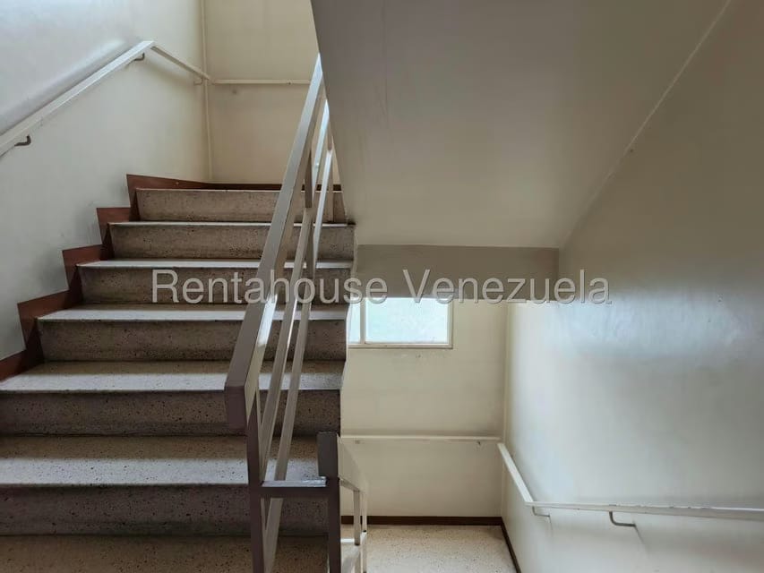 Apartamento (1 Nivel) en Venta en Los Palos Grandes, Distrito Metropolitano - 44