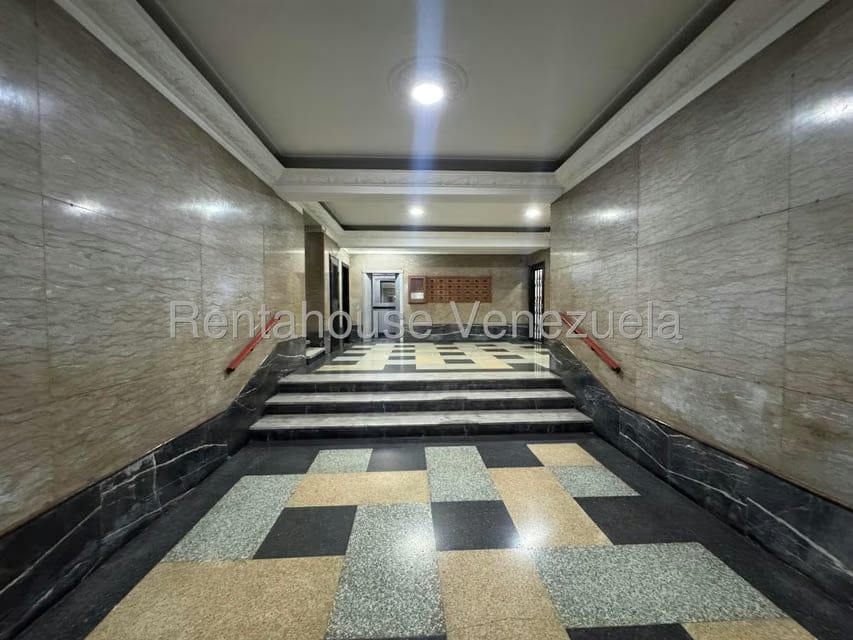 Apartamento (1 Nivel) en Alquiler en Chacao, Distrito Metropolitano - 2