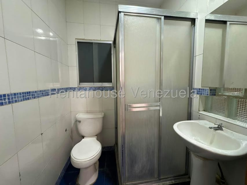 Apartamento (1 Nivel) en Alquiler en Chacao, Distrito Metropolitano - 17