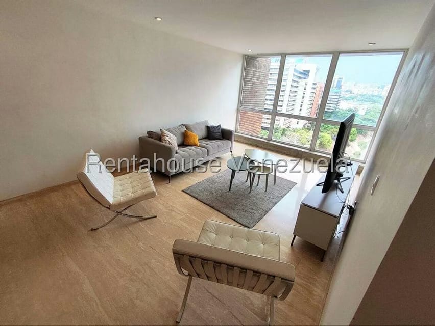 Apartamento (1 Nivel) en Alquiler en Las Mercedes, Distrito Metropolitano - 2