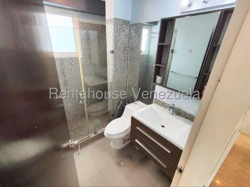 Apartamento (1 Nivel) en Alquiler en Las Mercedes, Distrito Metropolitano - 11