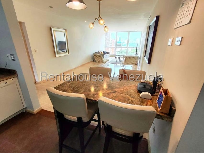 Apartamento (1 Nivel) en Alquiler en Las Mercedes, Distrito Metropolitano - 4