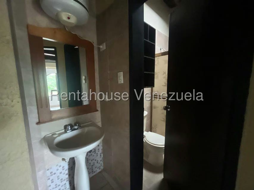 Casa (1 Nivel) en Venta en La Rosaleda, Lara - 21