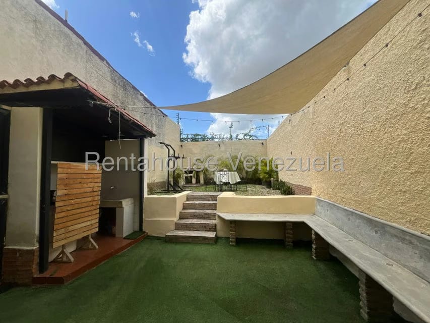 Casa (1 Nivel) en Venta en La Rosaleda, Lara - 29
