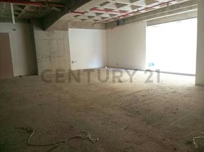 Local Comercial en Venta en Centro Empresarial La Esmeralda en Campo Alegre - 7