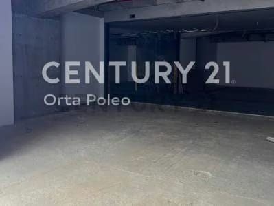 Local Comercial en Venta en Centro Empresarial La Esmeralda en Campo Alegre - 8