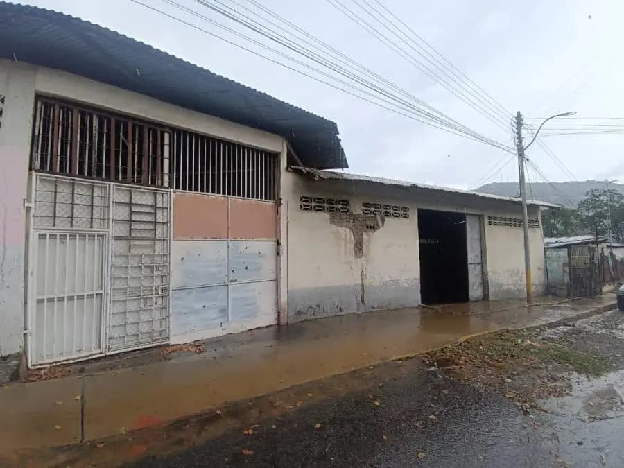 Galpon en Venta en Puerto la Cruz - 13