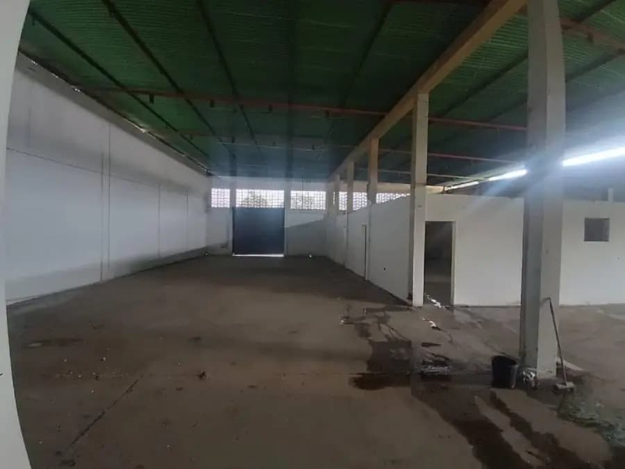 Galpon en Venta en Puerto la Cruz - 4