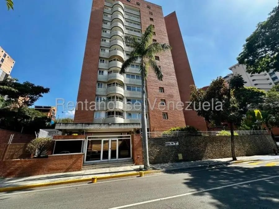 Apartamento en Alquiler en El Rosal Caracas - 4