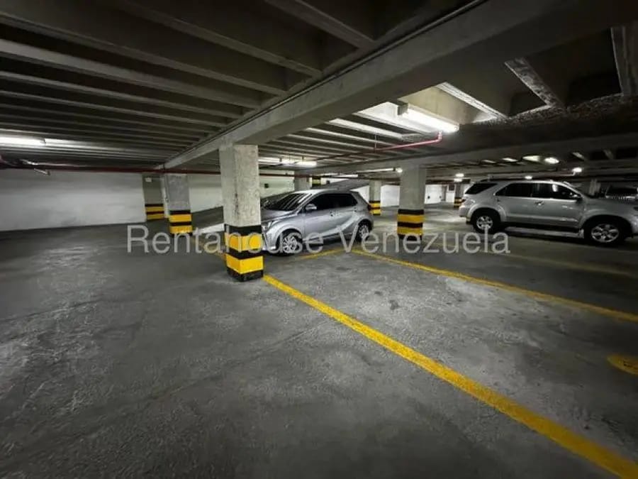 Apartamento en Alquiler en El Rosal Caracas - 5