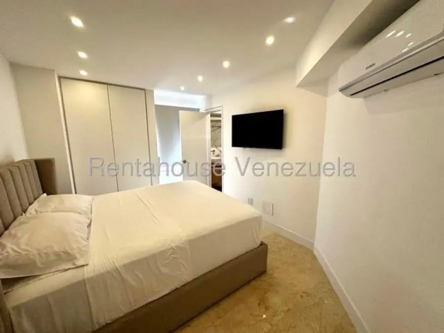 Apartamento en Alquiler en El Rosal Caracas - 6