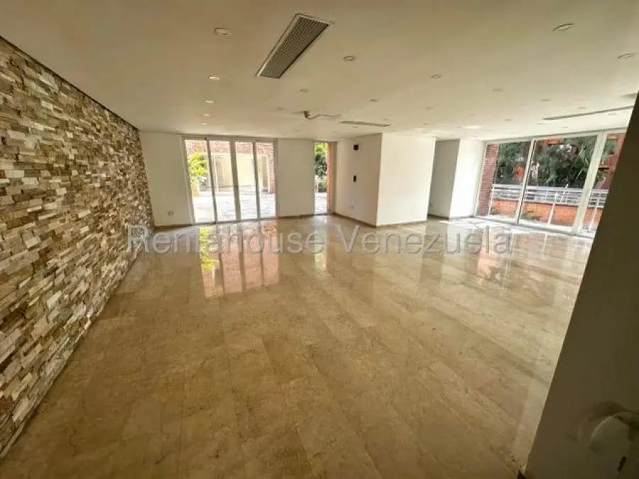 Apartamento en Alquiler en El Rosal Caracas - 9