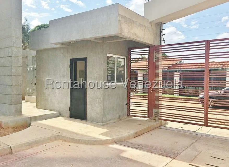Townhouse (Duplex) en Venta en Sector Avenida Jesus Subero, Anzoategui - 22