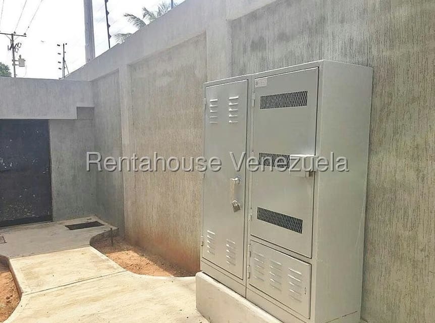 Townhouse (Duplex) en Venta en Sector Avenida Jesus Subero, Anzoategui - 23