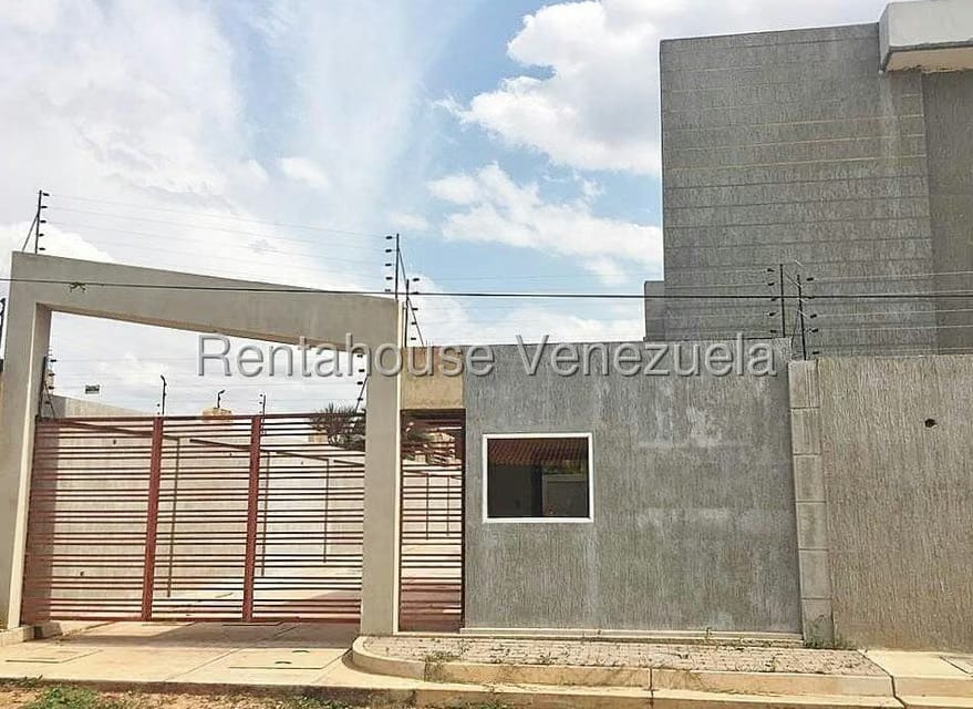 Townhouse (Duplex) en Venta en Sector Avenida Jesus Subero, Anzoategui - 27