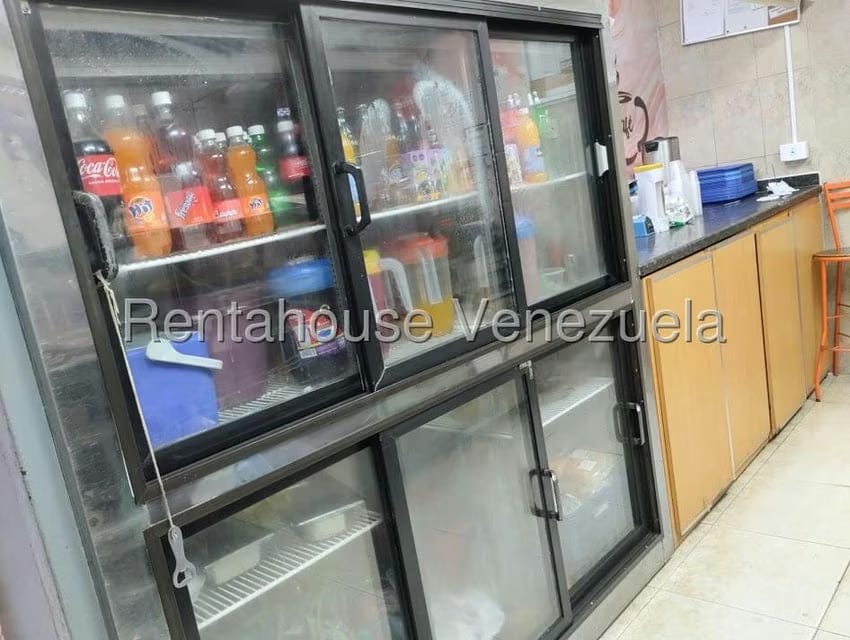 Comercial (Local Comercial) en Venta en Guatire, Miranda - 4