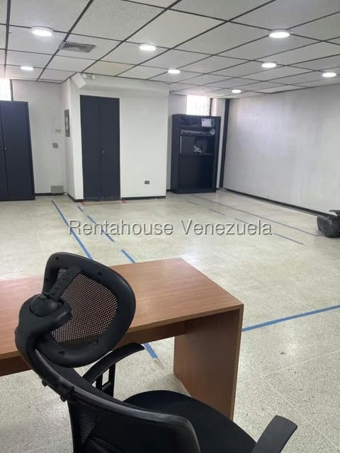 Comercial (Local Comercial) en Alquiler en Colinas de Vista Alegre, Distrito Metropolitano - 2