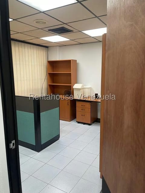 Comercial (Local Comercial) en Alquiler en Colinas de Vista Alegre, Distrito Metropolitano - 6