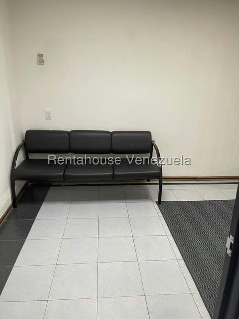 Comercial (Local Comercial) en Alquiler en Colinas de Vista Alegre, Distrito Metropolitano - 9