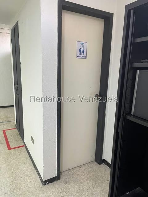 Comercial (Local Comercial) en Alquiler en Colinas de Vista Alegre, Distrito Metropolitano - 10