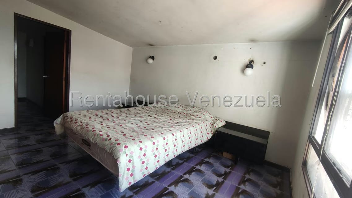 Casa (Duplex) en Venta en El Marques, Distrito Metropolitano - 12