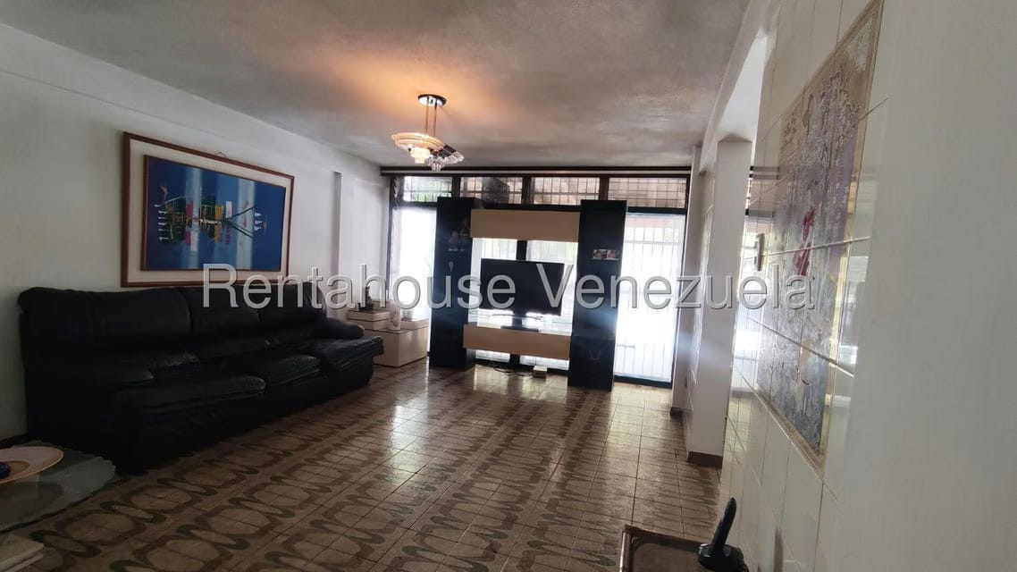 Casa (Duplex) en Venta en El Marques, Distrito Metropolitano - 4