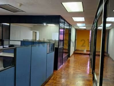 Local para Oficina en Alquiler - 5