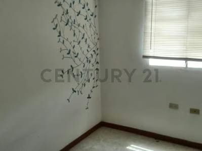 Casa en alquiler, en Los Caobos, en la Prolongación de la Calle Los Manolos AH - 9