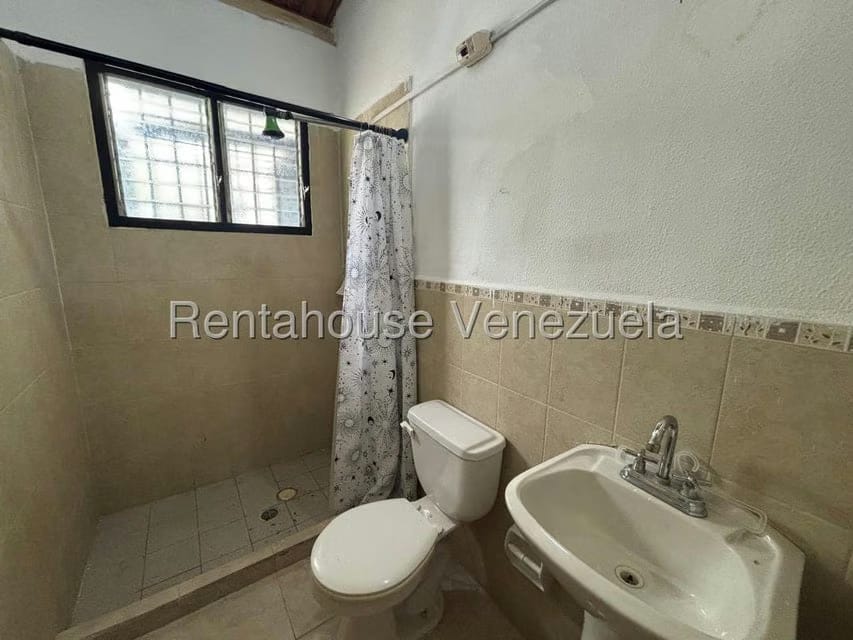 Casa (1 Nivel) en Alquiler en Llano Alto, Portuguesa - 3