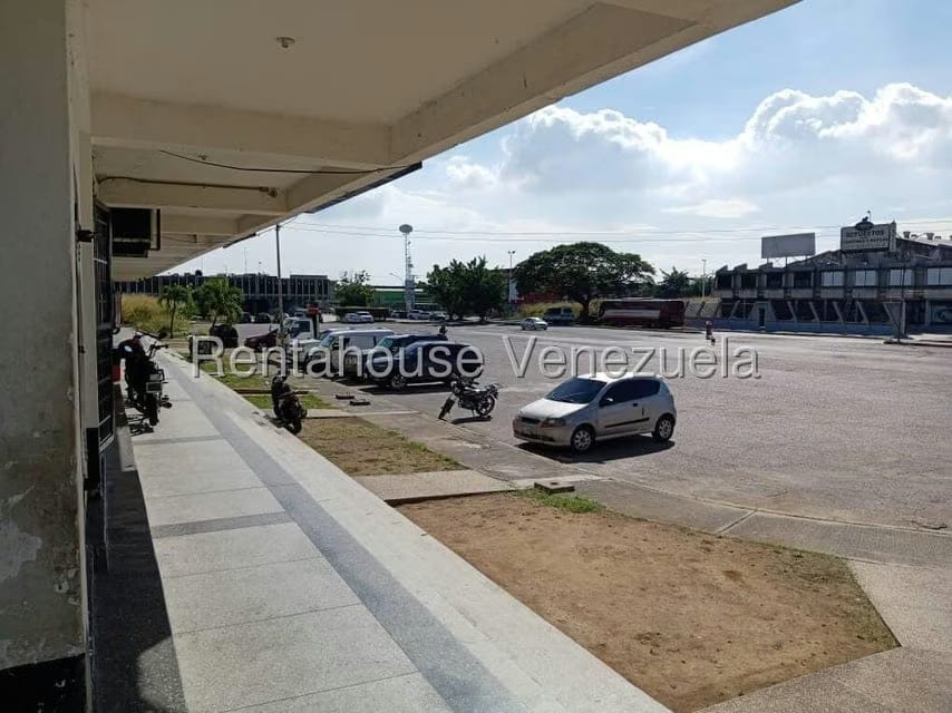 Comercial (Local Comercial) en Venta en Castillito, Carabobo - 17