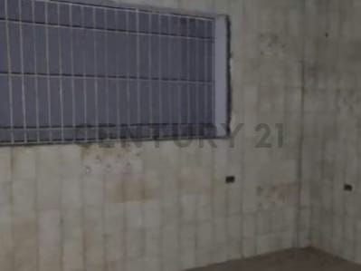 EN VENTA CASA CON POTENCIAL COMERCIAL - 7